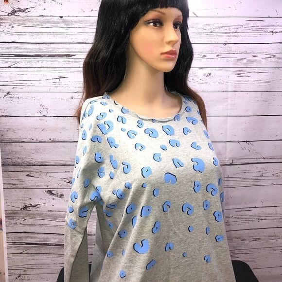 Crown and Ivy NWT Small Sweatshirt Leopard Spots - Picture 2 of 8